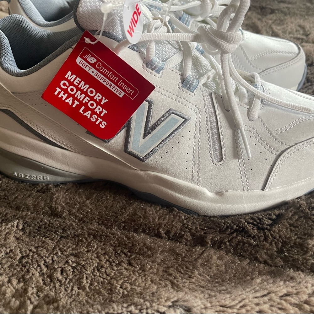 New Balance NWT 10.5 wide